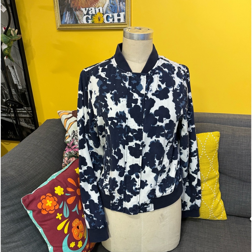 ⚓️ Banana Republic Navy & White Floral Bomber Jacket medium